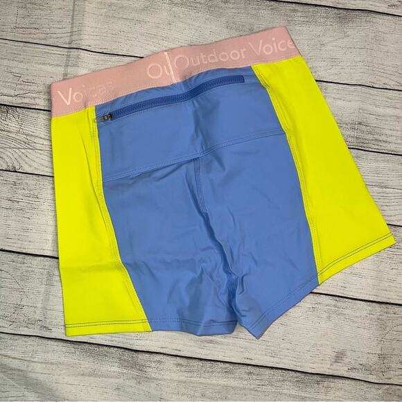 Outdoor Voices NWT Women's Pastel Zoom Bloomer Active Shorts Size Small Sky/Lime - Picture 3 of 8